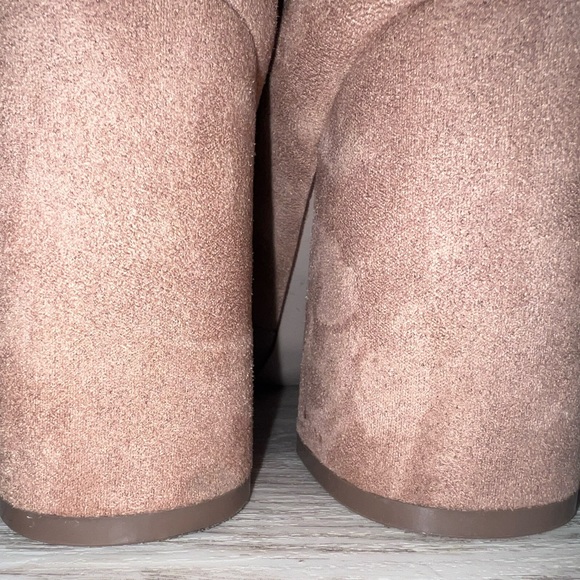 Steve Madden Helix Booties in Camel - Picture 6 of 7